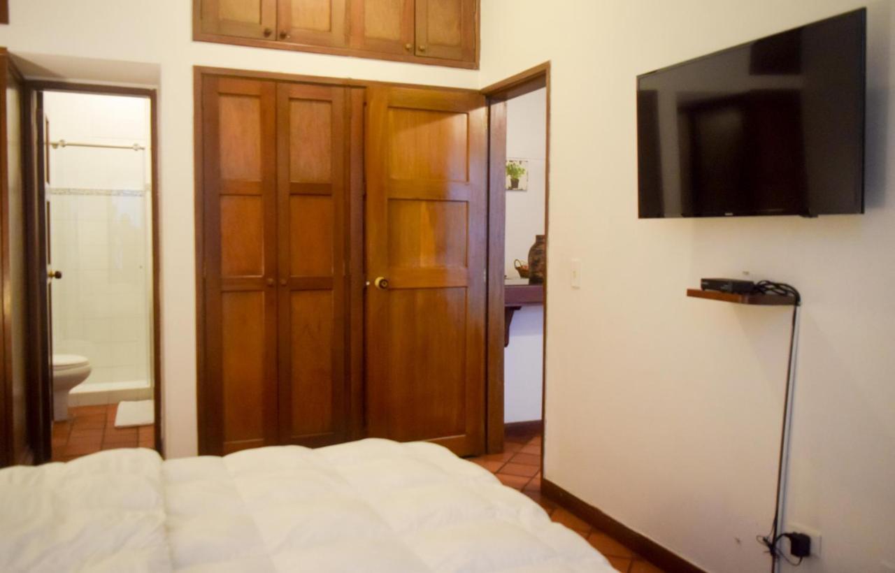 Hotel Colina De San Antonio Cali Exterior photo